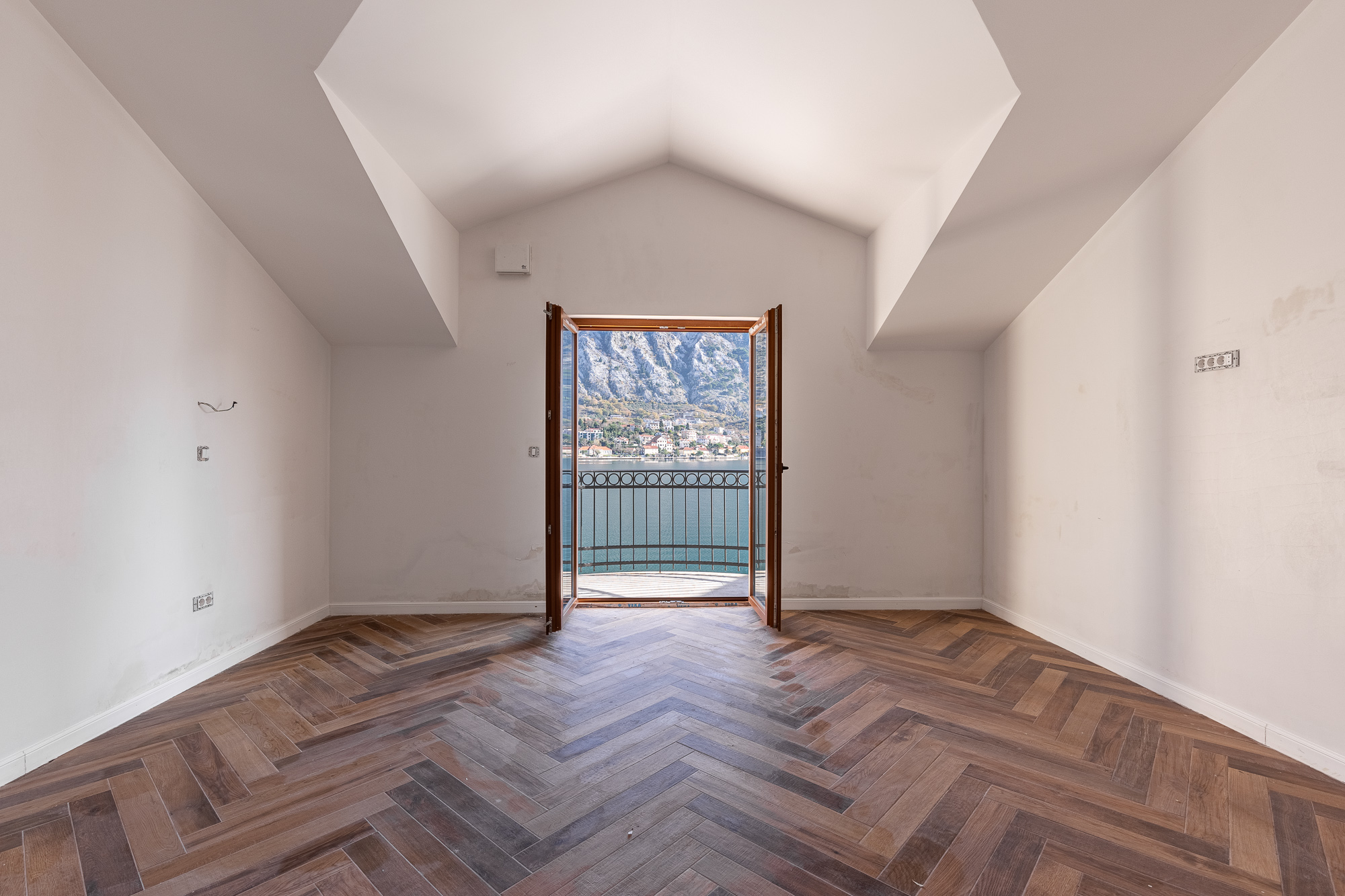 Image of Villa for Sale in Kotor-Prcanj-Montenegro, Image 26